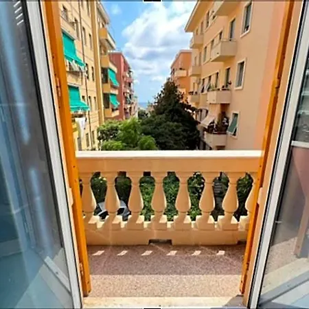 Boccadasse Hotel